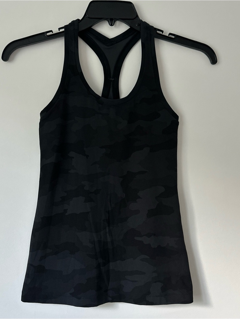 Lululemon Tank Top Womens SM Black Camo Racerback Athletic Yoga Gym Workout